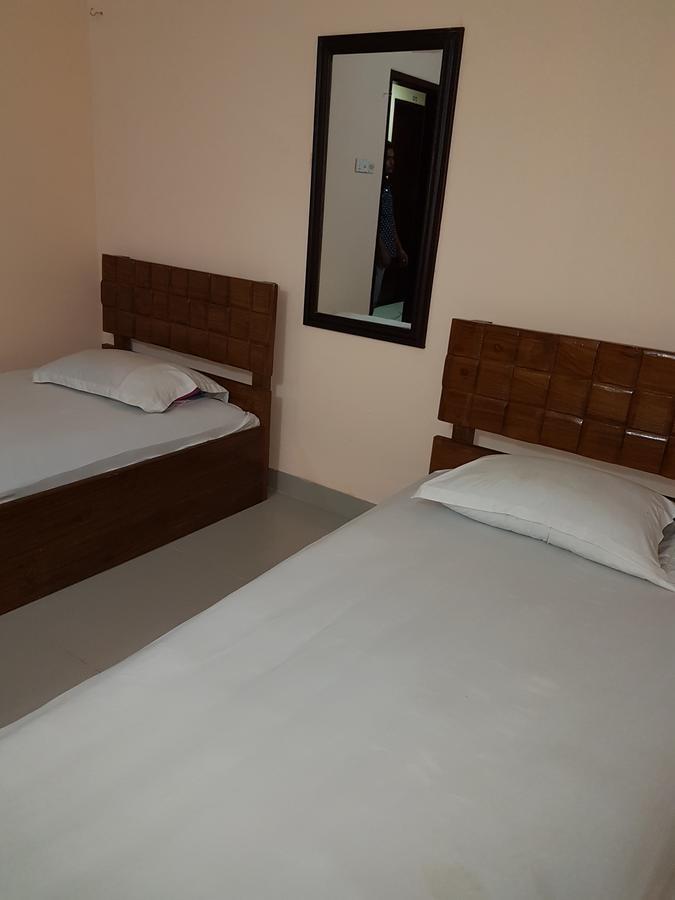 Hotel Diamond Park Dakhin Kattali ภายนอก รูปภาพ