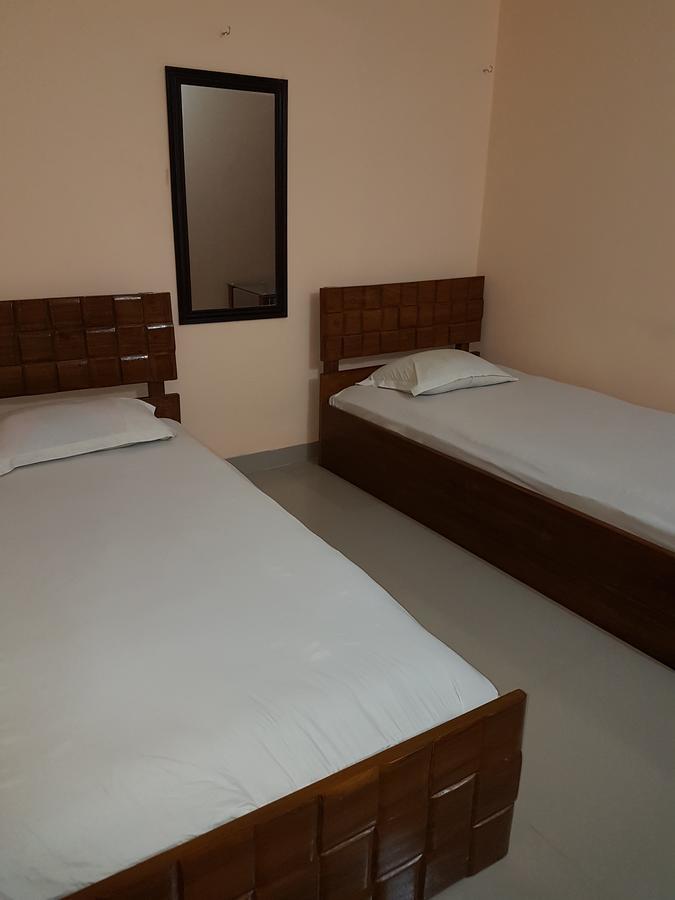 Hotel Diamond Park Dakhin Kattali ภายนอก รูปภาพ